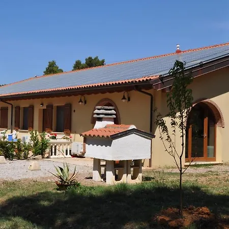 Casa Vacanze La Sainella Aparthotel Bibbona