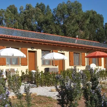 Casa Vacanze La Sainella Aparthotel 3*